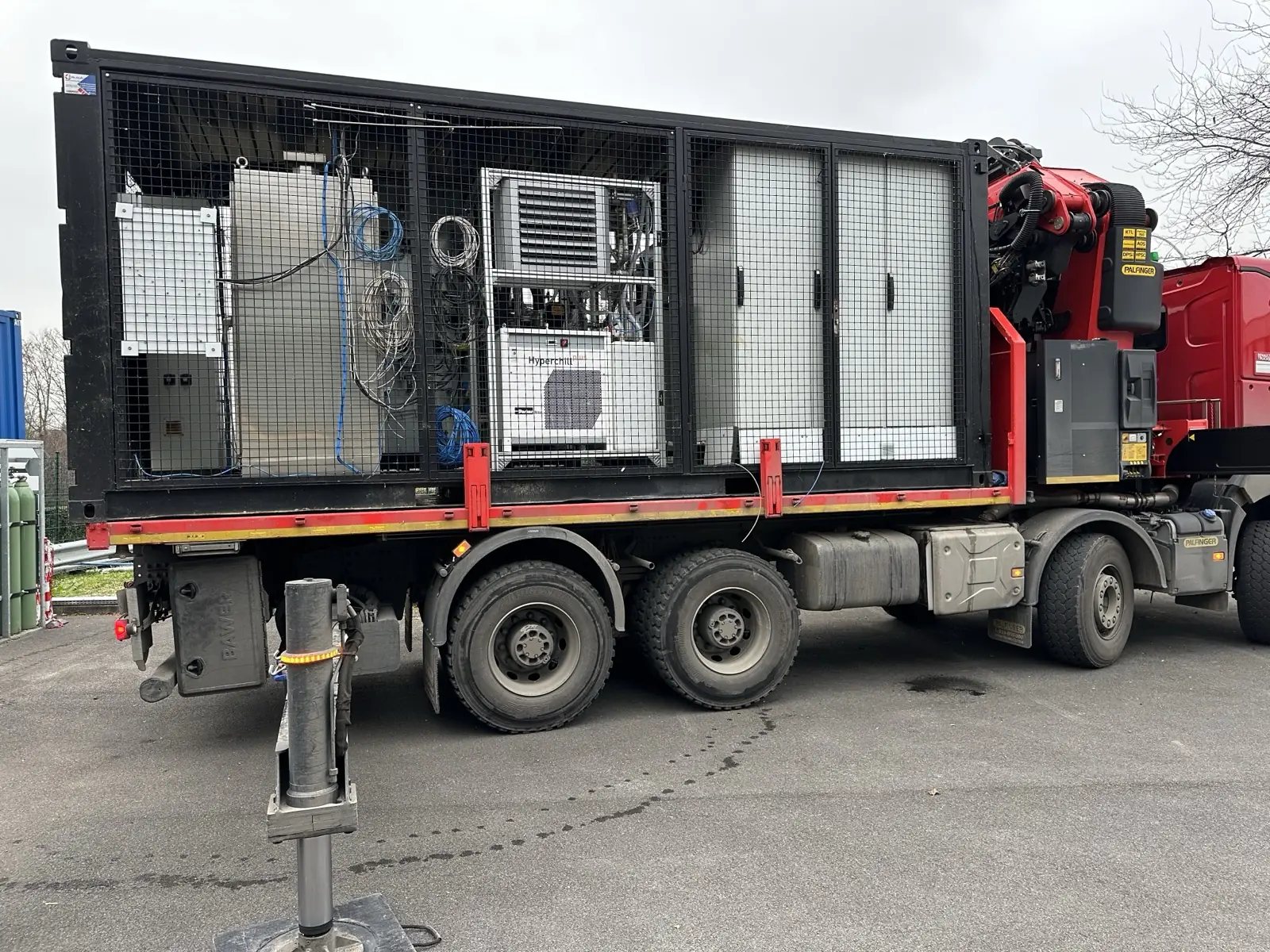 LOA second-generation modular SNG reactor on a flatbed truck during delivery
